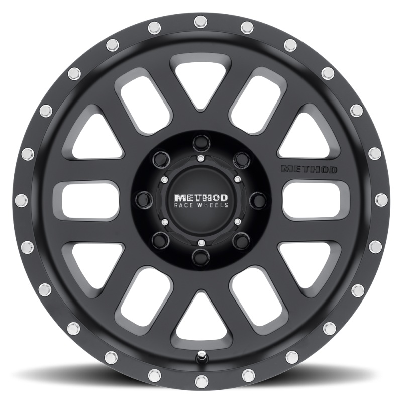 Method MR306 Mesh 18x9 -12mm Offset 8x170 130.81mm CB Matte Black Wheel