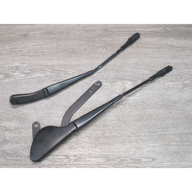 05-11 Mercedes R171 Slk-class Front Left & Right Windshield Wiper Arm Set OEM