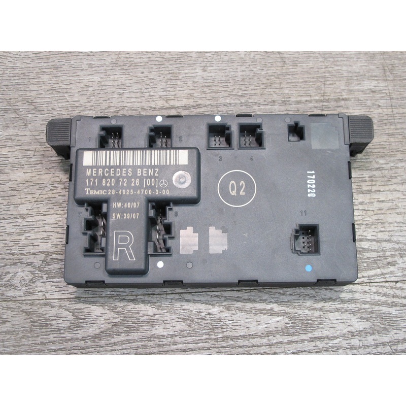 05-11 Mercedes R171 Slk-class Right Door Control Module 1718207226 OEM