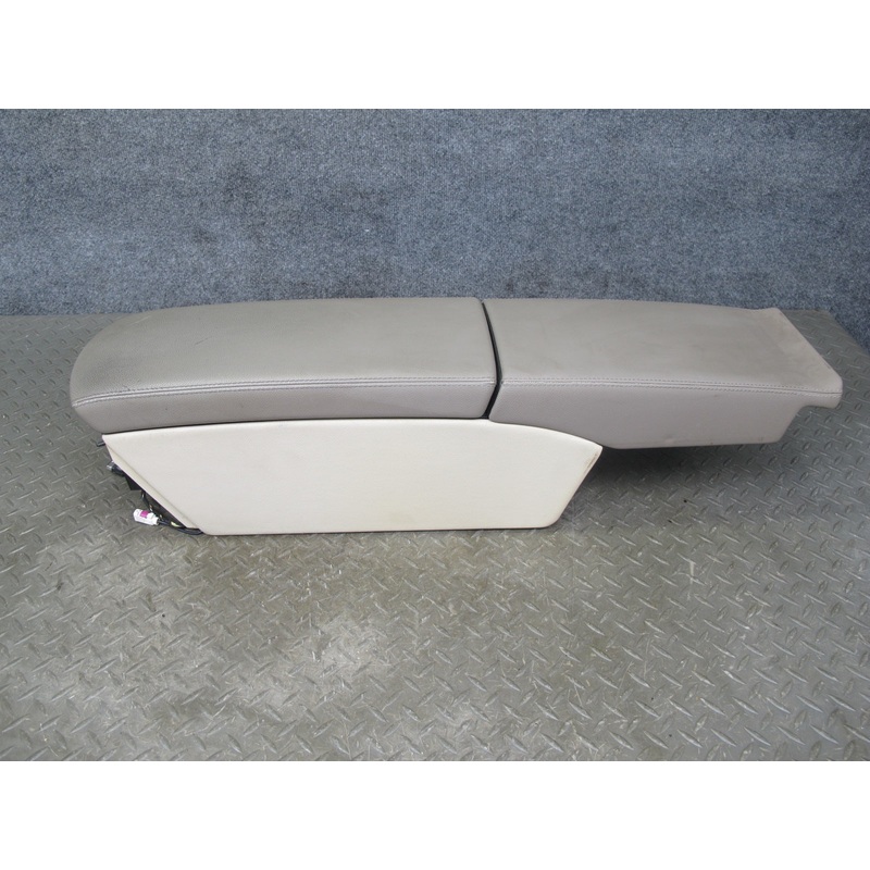 07-12 Mercedes R230 Sl-class Center Console Armrest Compartment Storage OEM