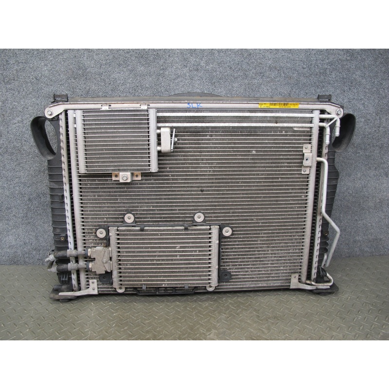 09-12 Mercedes R230 SL550 M273 Engine Radiator A/C Condenser Fan Shroud Set OEM