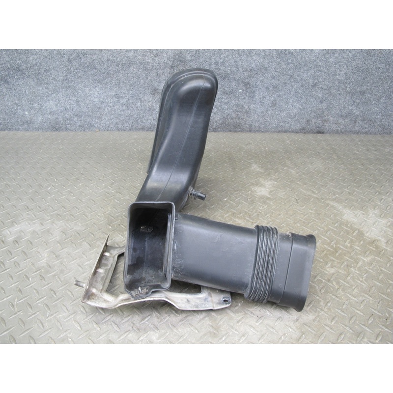 2006-2010 BMW E63 E64 M6 Front Left Brake Air Duct Pipe Line 7899787