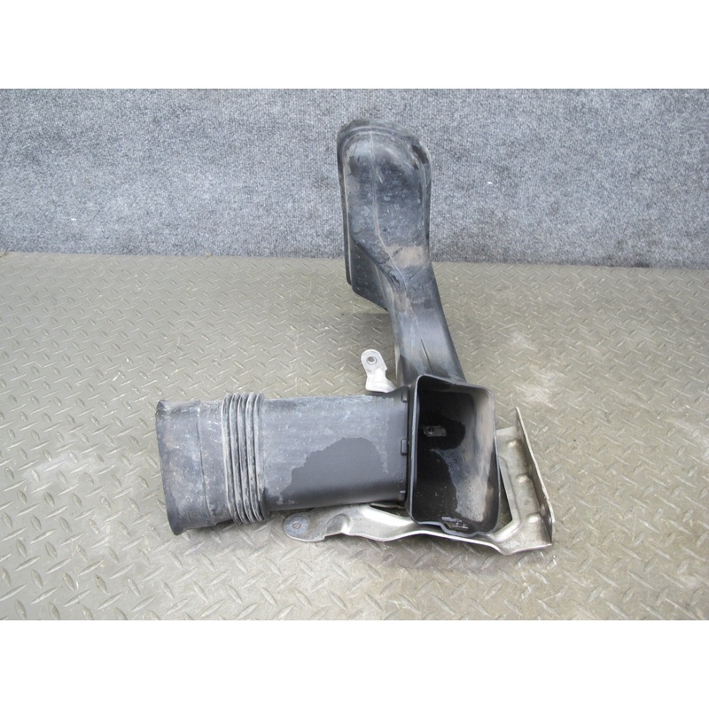 2006-2010 BMW E63 E64 M6 Front Right Brake Air Duct Pipe Line 7899788