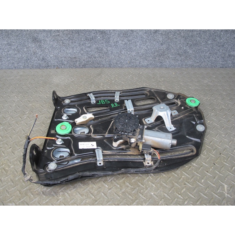 2006-2010 BMW E64 Convertible Rear Right Quarter Window Regulator w Motor