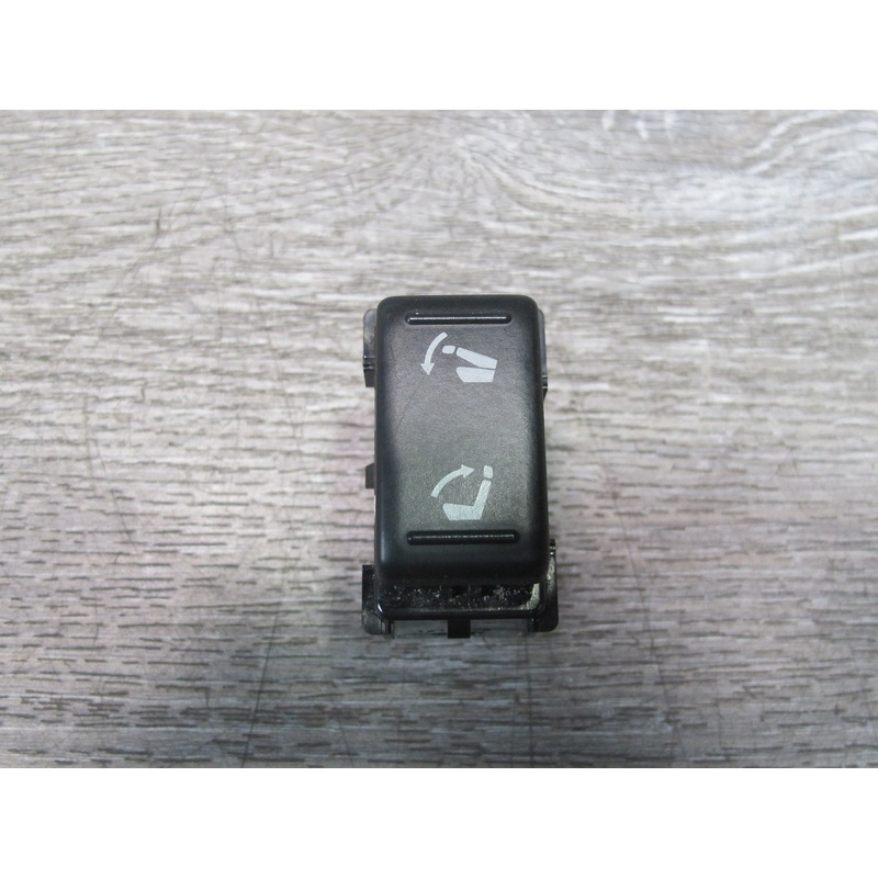 2011-2017 Infiniti QX56 QX80 Rear Right Pass Side Seat Fold Down Switch Button