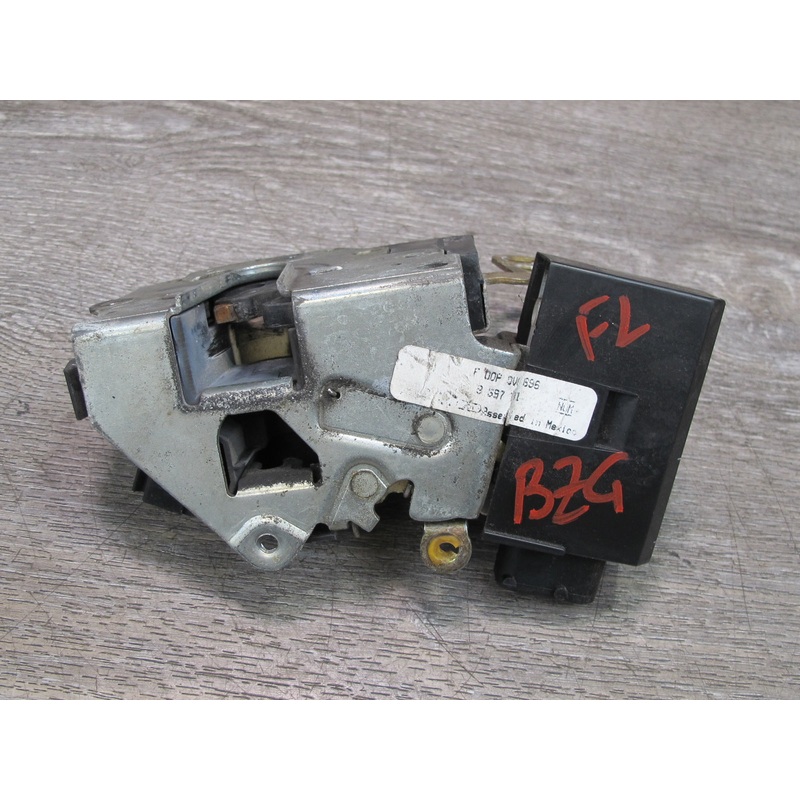96-02 BMW E36/7 Z3 Left Driver Door Lock Latch Actuator 8397731 OEM