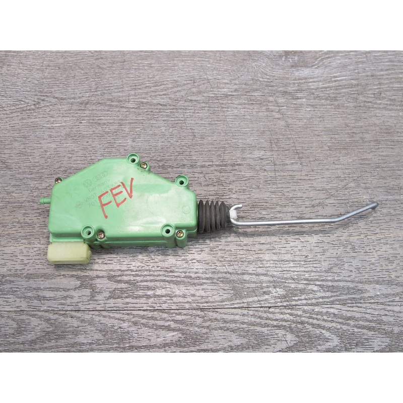 99-03 VW Eurovan T4 Rear Trunk Door Lock Latch Actuator 701959783 OEM