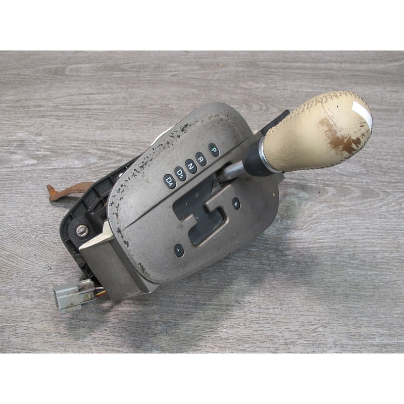 02-05 Ford Thunderbird A/T Automatic Transmission Shifter OEM