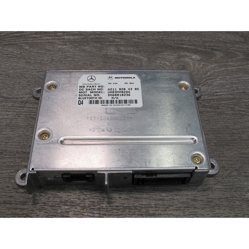 03-12 Mercedes R230 Motorola Bluetooth Communication Control Module OEM