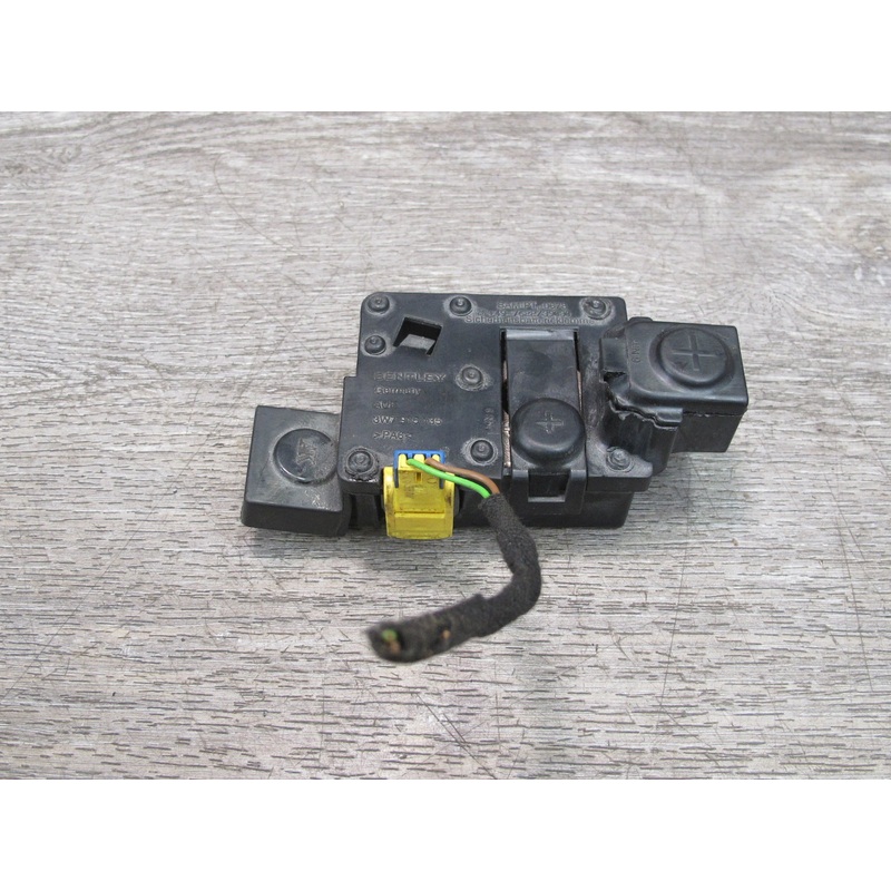 06-10 Bentley Continental GTC GT 6.0L Engine Positive Battery Terminal Fuse Box