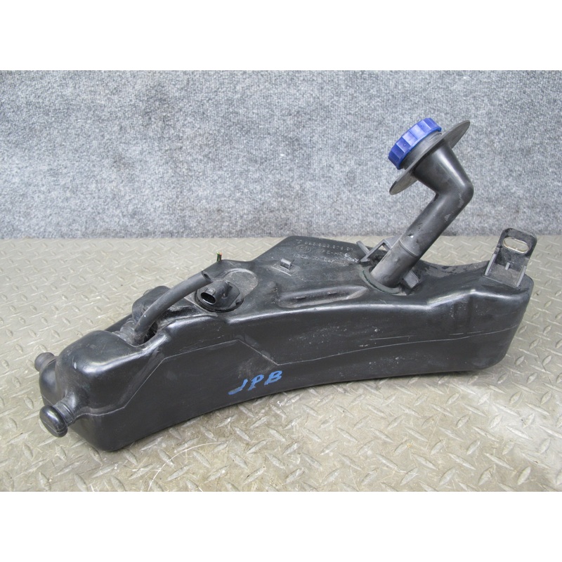 1997-2004 Porsche Boxster 986 Windshield Washer Reservoir Tank W/ Pump