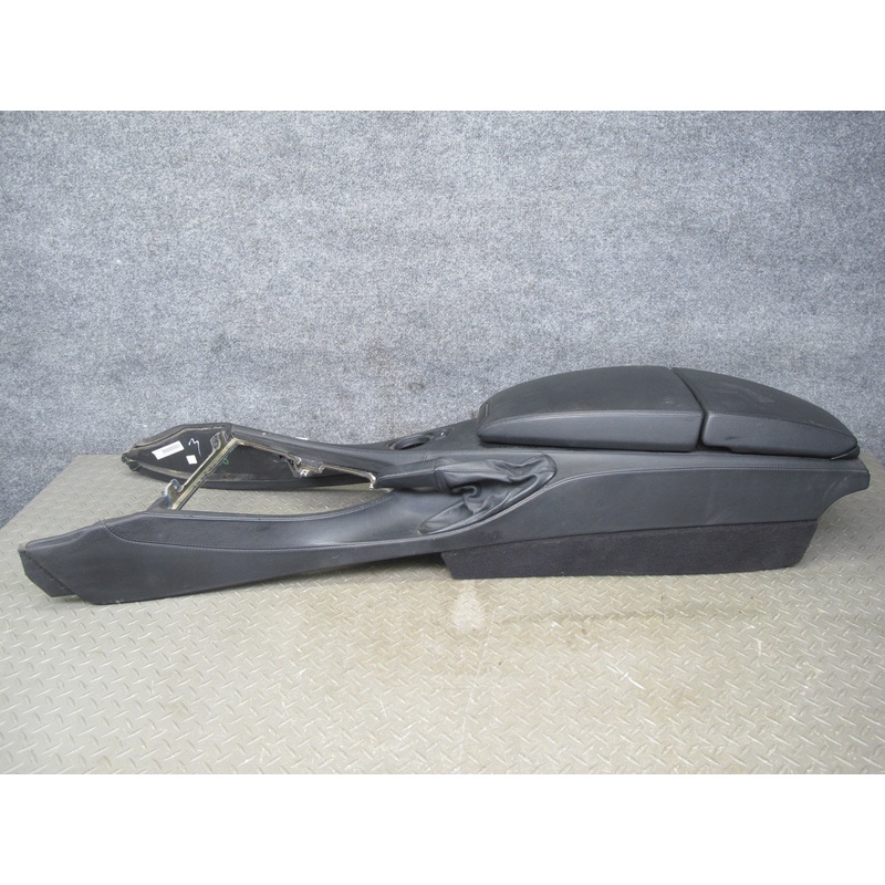 2006-2007 BMW E63 E64 M6 Center Console Trim Cover Panel w Armrest