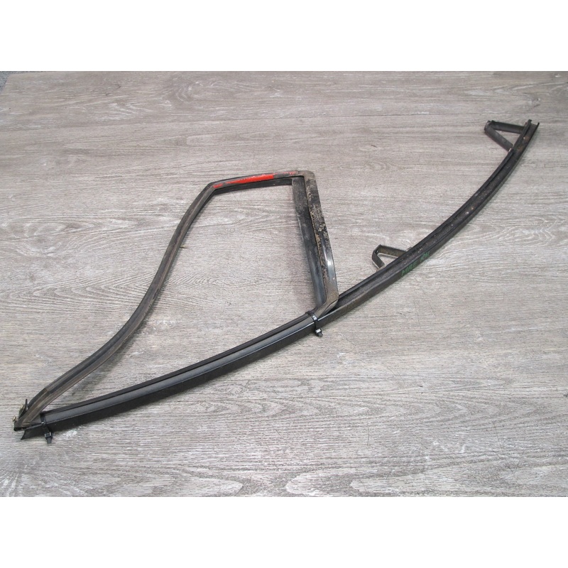 88-91 Mazda RX7 FC3S Convertible Right Door Vent Window Guide Seal Set OEM