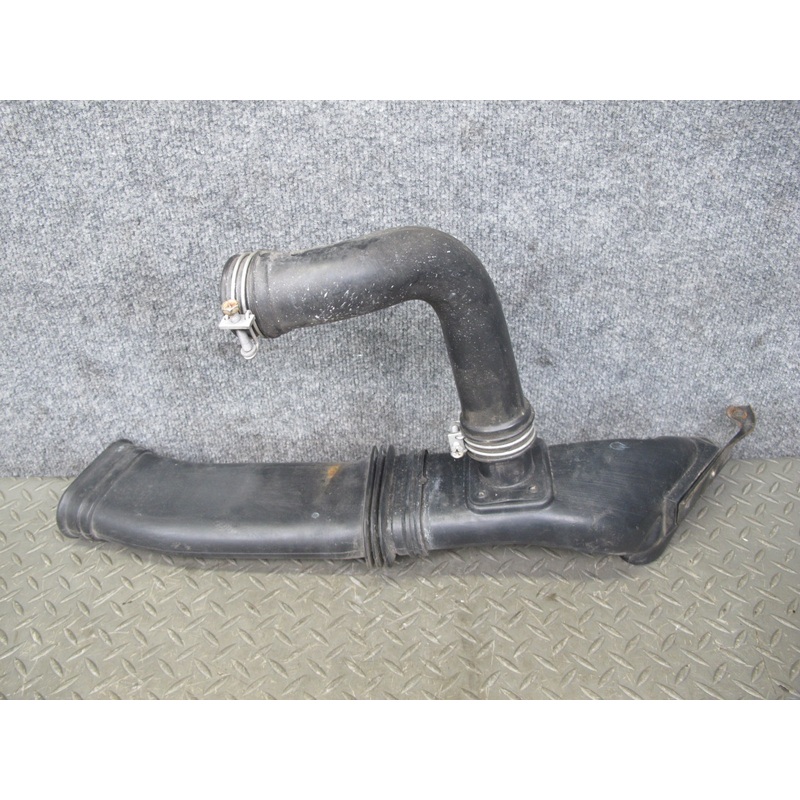 90-96 Nissan Z32 300ZX NON Turbo Right Air Intake Inlet Lower Duct Hose Pipe OEM