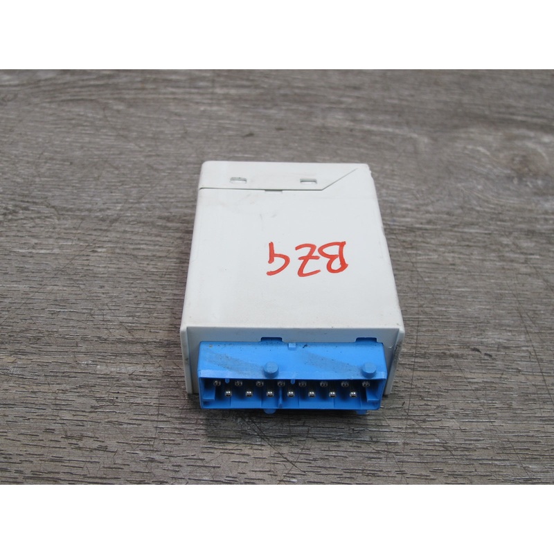 96-02 BMW E36/7 Z3 Windshield Wiper Relay Control Module 8366381 OEM