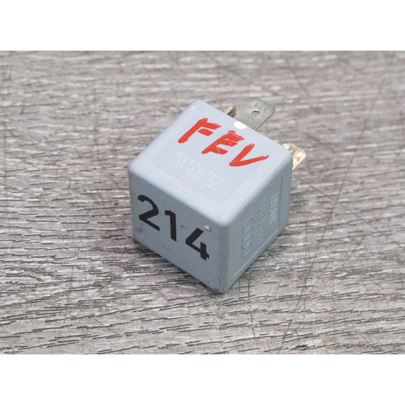 99-03 VW Eurovan T4 Multi Purpose 214 Relay Module 443951253K OEM