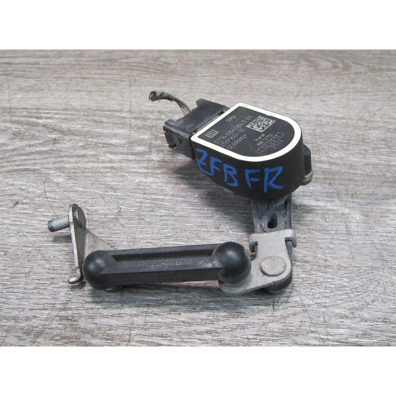 11-16 BMW F07 F10 5-SERIES Front Right Headlight Suspension Height Sensor OEM