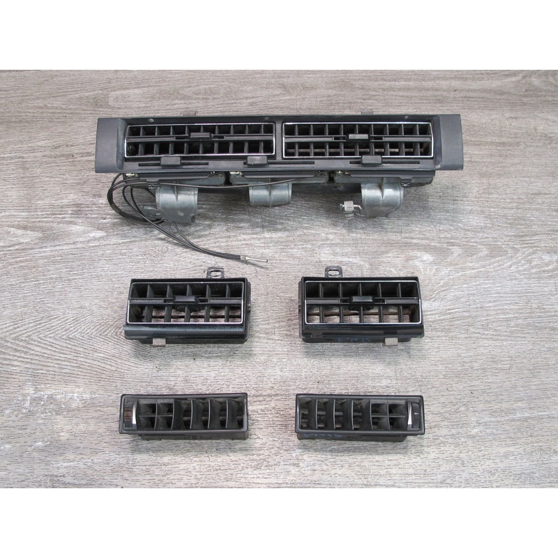 86-91 Mercedes W126 C126 Dash Front Left Center Right A/C Air Vent Set OEM