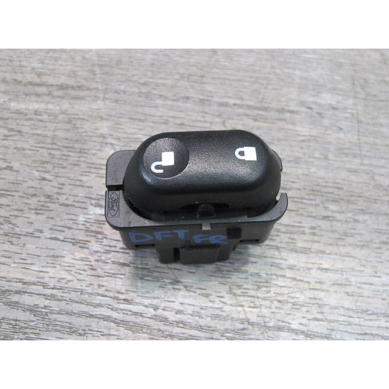 02-05 Ford Thunderbird Right Passenger Door Lock Unlock Button Switch OEM