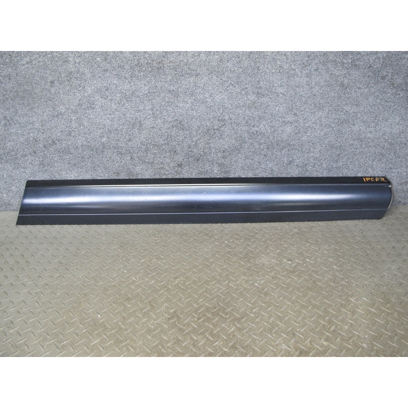 2003-2010 Porsche Cayenne 957 Front Right Side Lower Door Molding Trim Panel