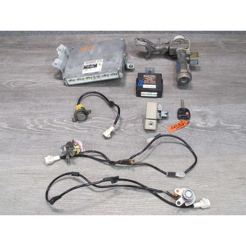 2004 Lexus LX470 ECU Theft Module Computer Door Lock Ignition Cylinder KEY Set