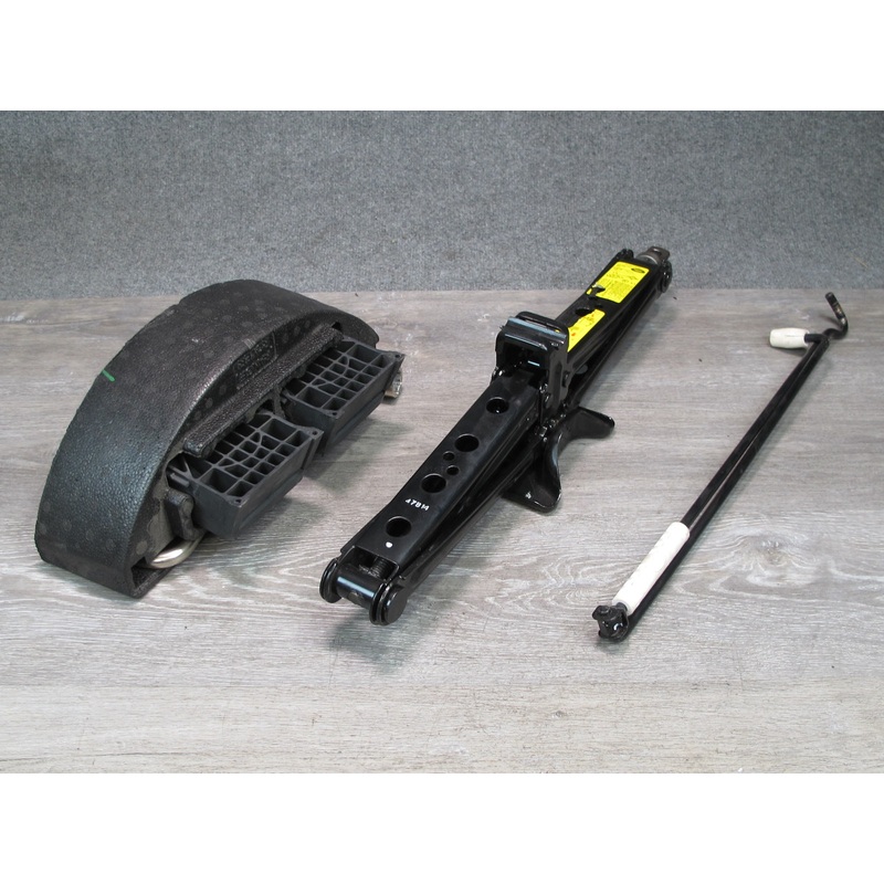 2013-2022 Land Range Rover L405 Emergency Spare Tire Lift Jack Wrench Tool Set