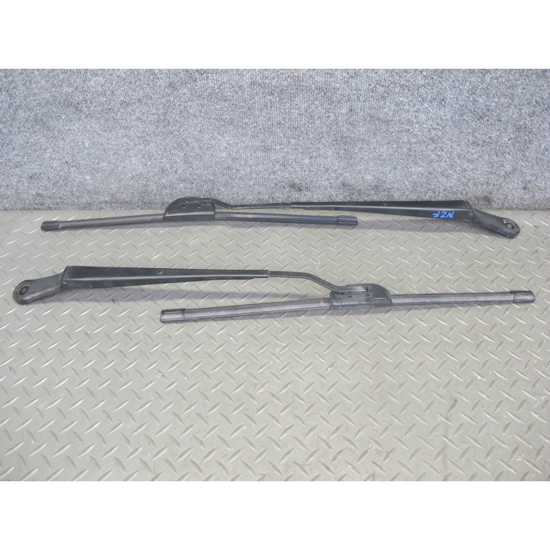 90-96 Nissan Z32 300ZX 2+0 Set of 2 Front Left & Right Wiper Arm w Blades OEM