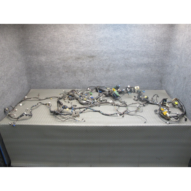1986 Mazda RX7 Coupe NA M/T Engine Bay Body Wire Wiring Harness w Fuse Box OEM