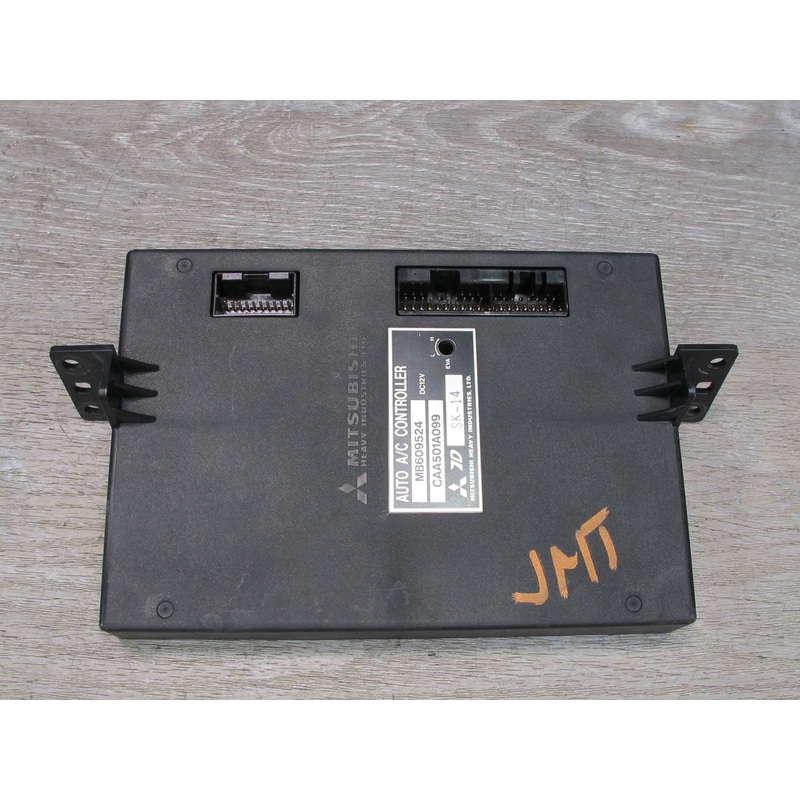 1991 Mitsubishi 3000GT Temperature Heater Control Module MB609524 OEM