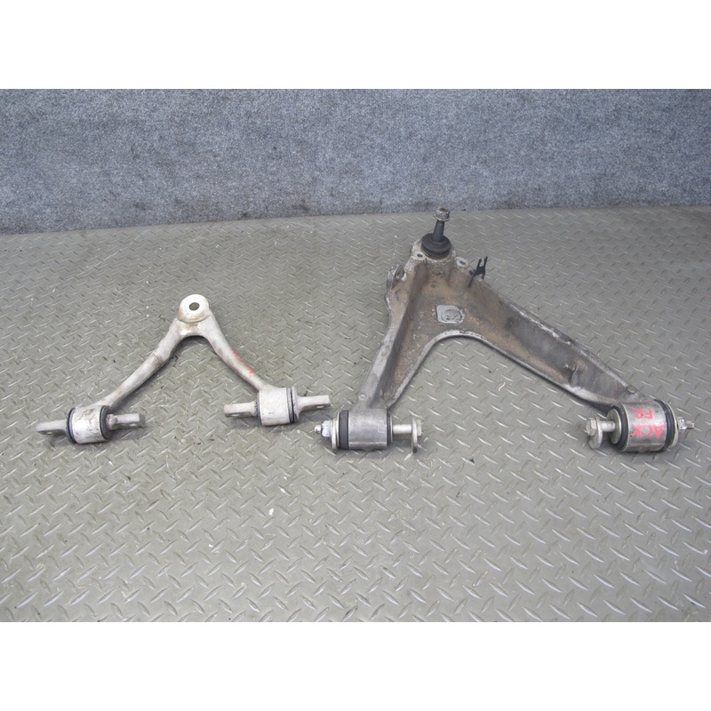 2004-2009 Cadillac XLR Front Right Suspension Lower & Upper Control Arm Set