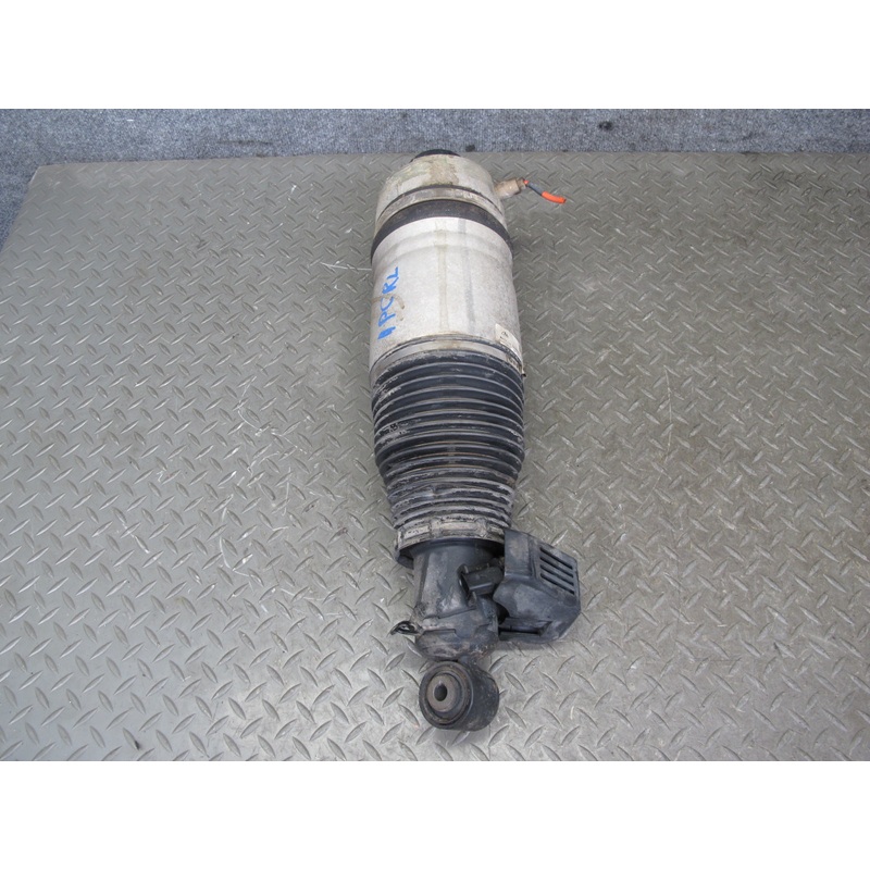2008-2010 Porsche Cayenne 957 GTS Rear Left Side Air Ride Shock Strut Absorber