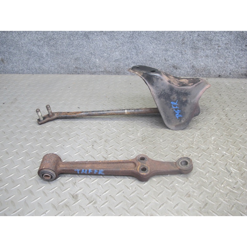 85-89 Toyota MR2 Front Right Suspension Lower Control Arm & Strut Rod Set OEM