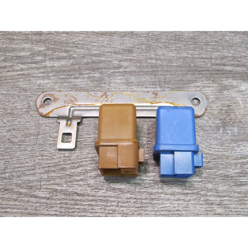 90-96 Nissan Z32 300ZX Set of 2 Relay w Mount Bracket Assembly OEM
