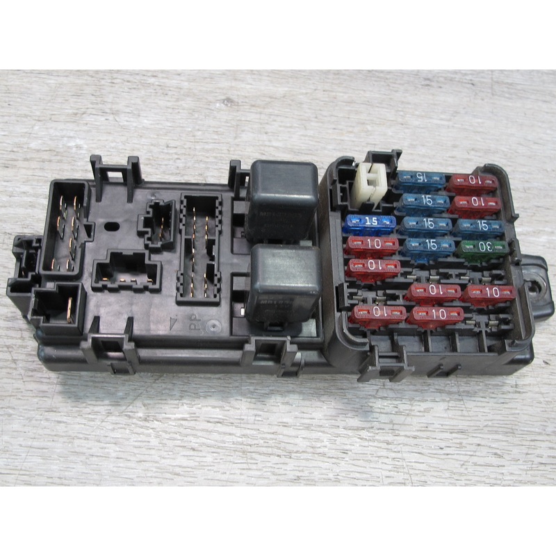 91-93 Mitsubushi 3000GT Dodge Stealth Interior Cabin Fuse Relay Box Module OEM