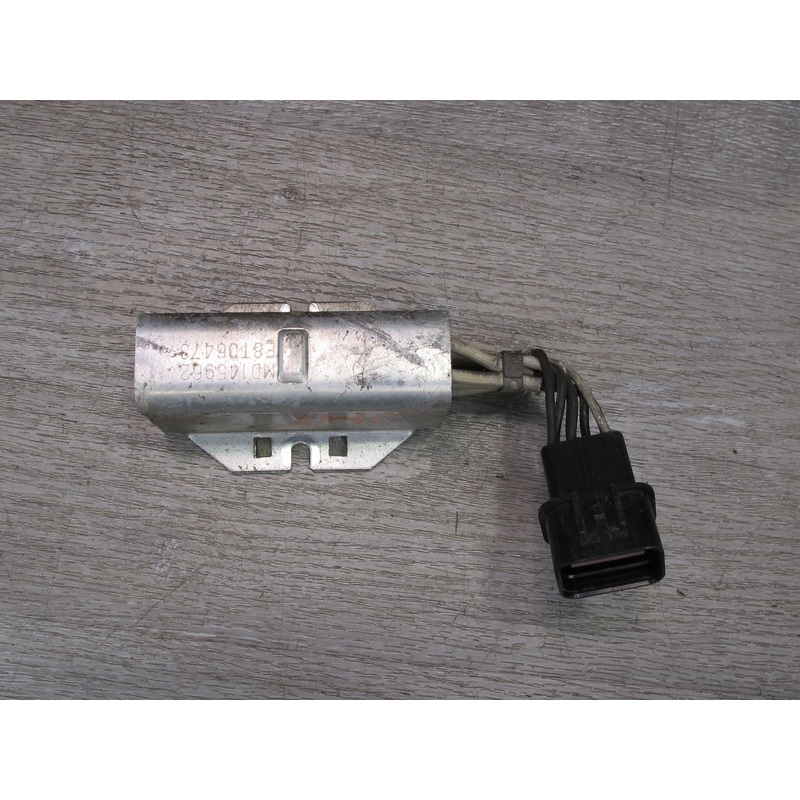 91-99 Mitsubishi 3000GT VR-4 Turbo Fuel Injector Resistor MD145962 OEM