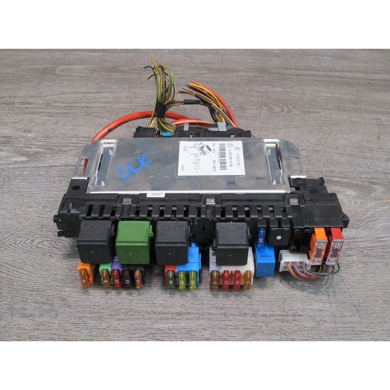 03-12 Mercedes R230 Front Right SAM Fuse Relay Box Module 2309001600 OEM
