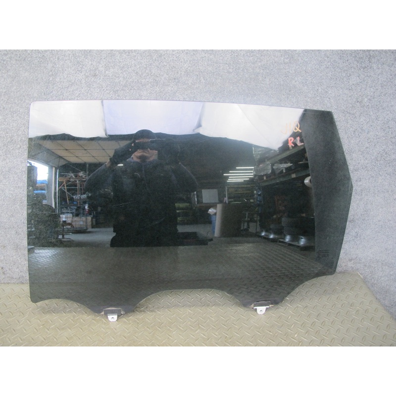 2014-2017 Infiniti QX60 Rear Left Door Glass Window