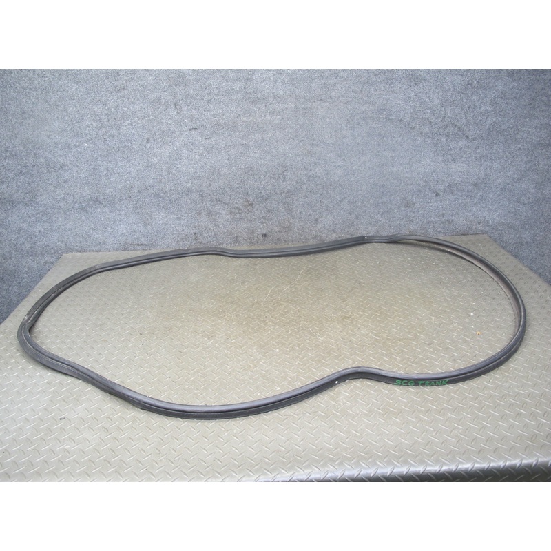 92-96 Lexus UZZ30L SC300 SC400 Rear Trunk Weatherstrip Rubber Seal Gasket OEM