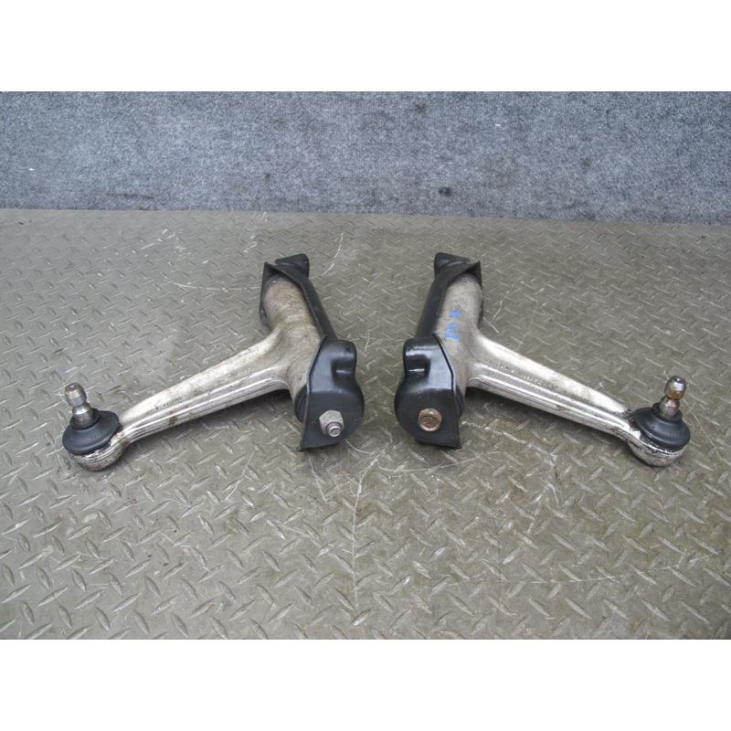 94-99 Mercedes W140 Set of 2 Front Left & Right Upper Control Arm OEM