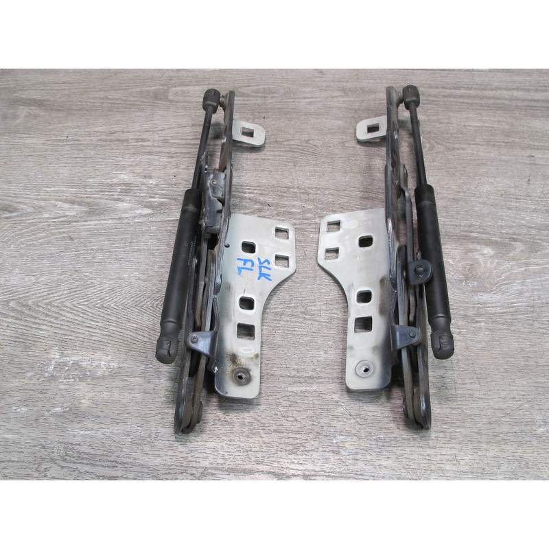03-12 Mercedes R230 Sl-class Set of 2 Front Left & Right Hood Hinge Black OEM