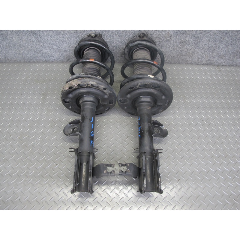 14-17 Infiniti QX60 2.5L Hybrid FWD Front Left & Right Shock Strut Absorber Set