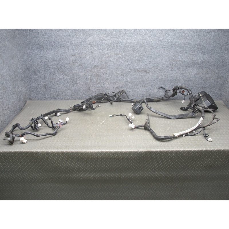 1996 Lexus UZZ30L SC400 A/T Engine Bay Wire Wiring Harness w Fuse Box OEM