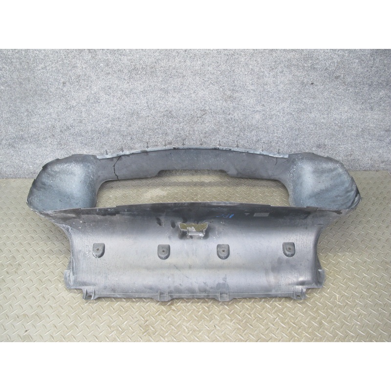 2008-2010 Porsche Cayenne 957 NON Turbo Radiator Air Duct Diverter Cowl