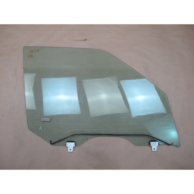 2011-2017 Infiniti QX56 QX80 Front Right Door Glass Window