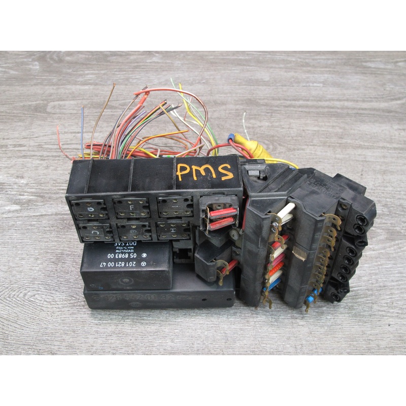 86-91 Mercedes W126 C126 Fuse Relay Box Module OEM