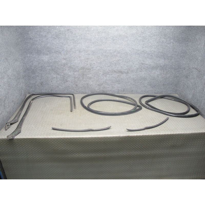 92-96 Lexus UZZ30L SC300 SC400 Door Weatherstrip Rubber Seal Gasket Set OEM