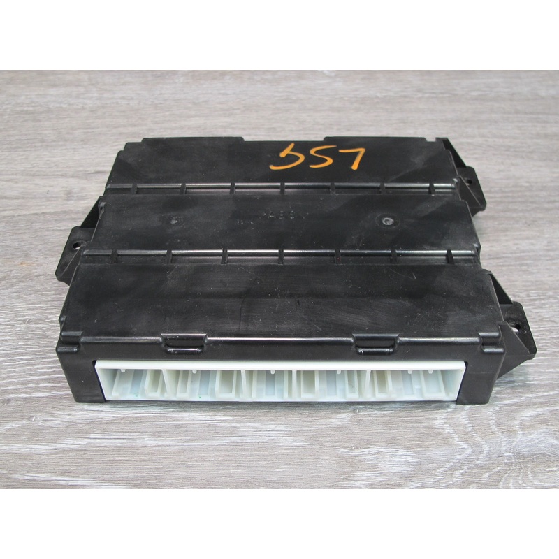 02-03 Lexus UCF30L LS430 Air Condition Amplifier Control Module 88650-50403 OEM