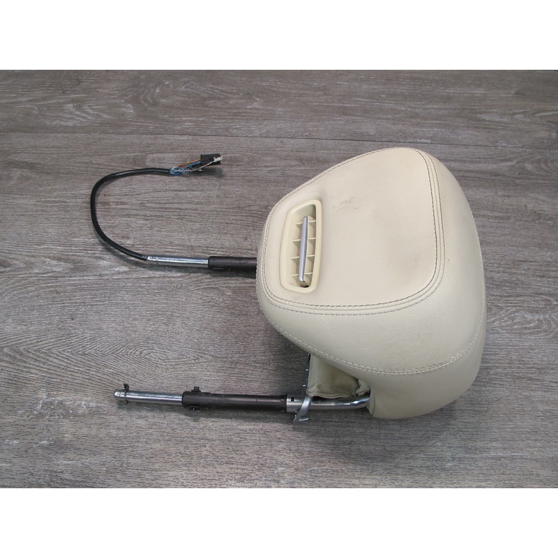 09-12 Mercedes R230 Sl-class Front Left Leather Headrest w Air Scarf Beige OEM