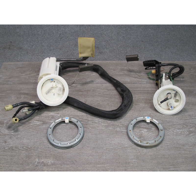 2006-2010 BMW E63 E64 M6 S85 Fuel Pump Level Sensor Sending Unit Set of 2