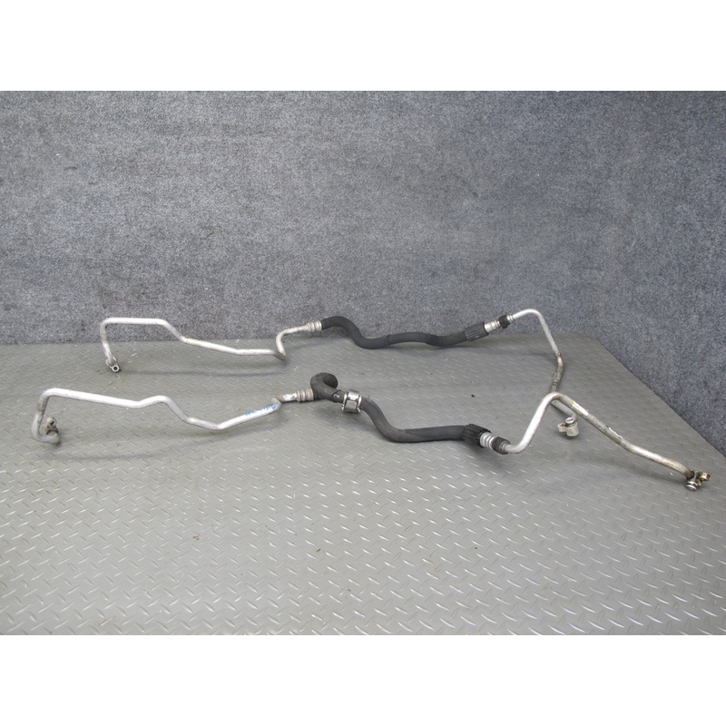 2010-2011 BMW X6 E72 Hybrid 4.4L N63 Engine Oil Cooling Outlet Pipe Line Set